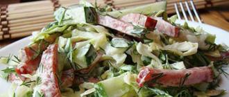 Салат с капустой и копченой колбасой: особенности приготовления, рецепты и рекомендации